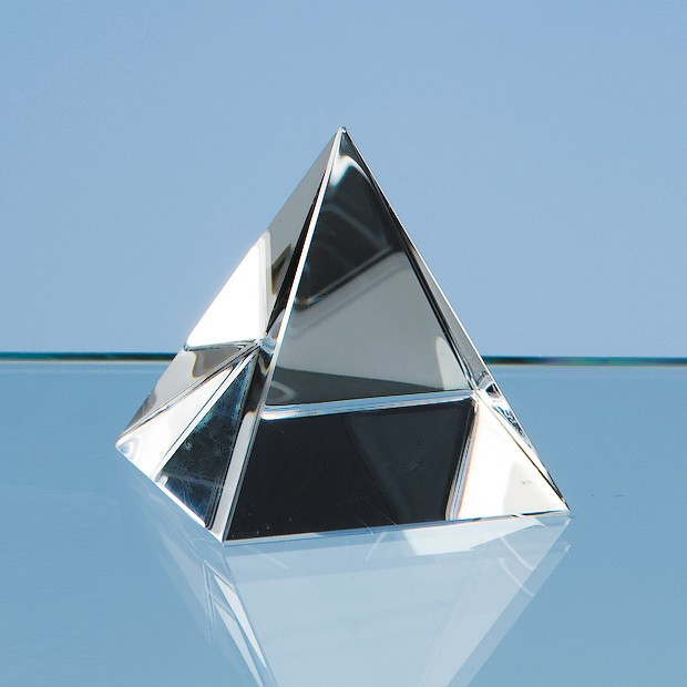 Promotional 5cm Optical Crystal 4 Sided Pyramid