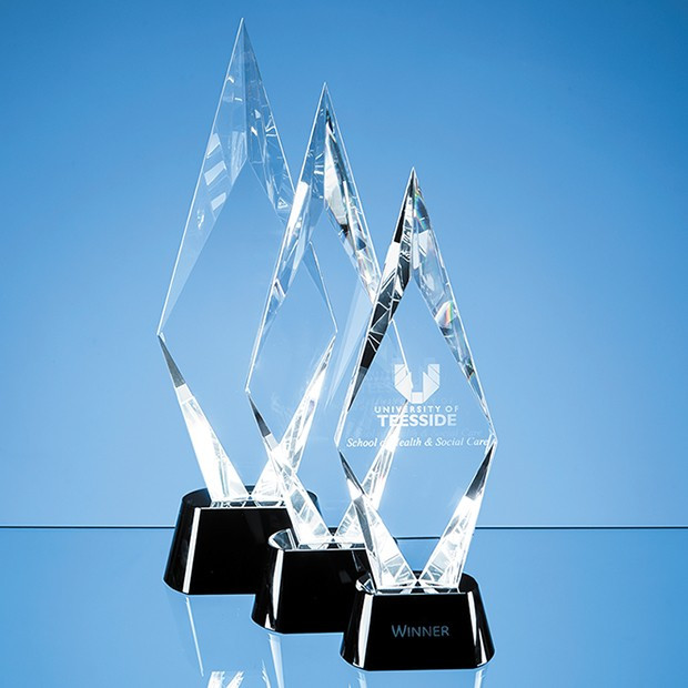 Promotional 28.5cm Optical Crystal Facet Mounted Peak Award with Onyx Black Base