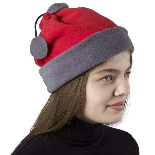 Fleece neck warmer and beanie.