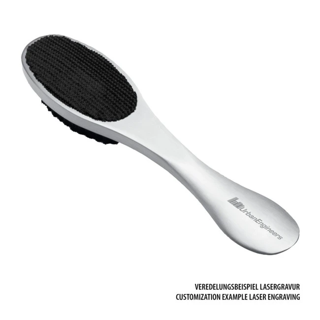 Clothbrush with shoehorn