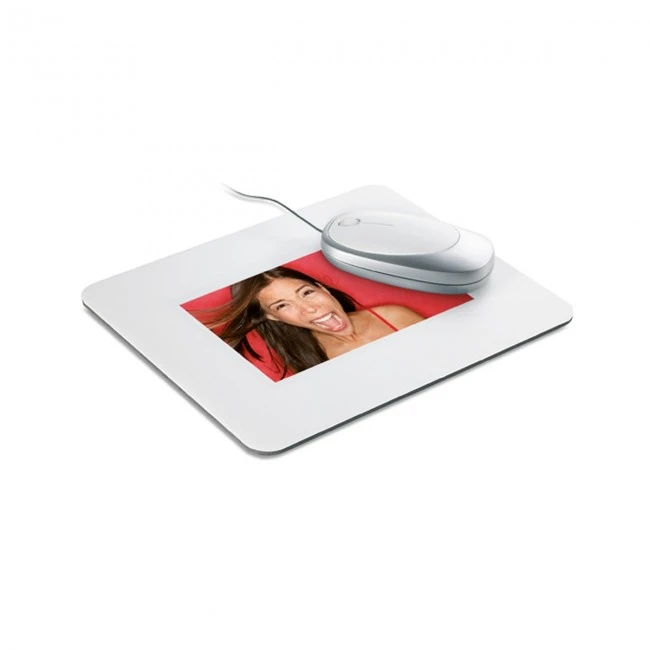 Mouse pad with picture insert